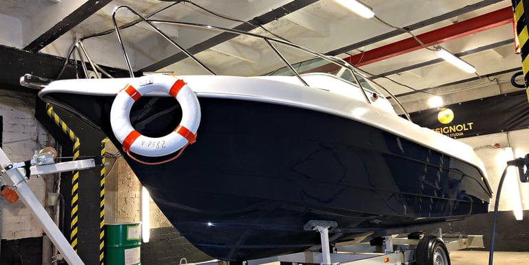 Automobiliu poliravimas Kaune. Įbrėžimų šalinimas Kaune. Apsauginės dangos.  Nano danga. Padengimas 