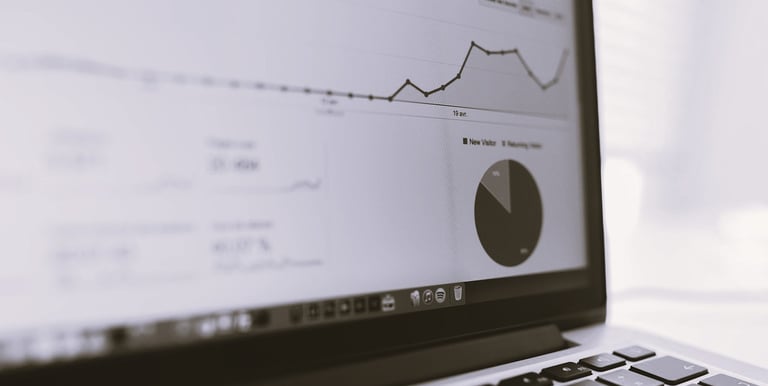 Aperçu d'une diapositive de formation montrant des courbes et des graphiques