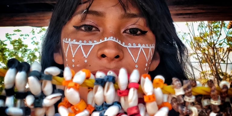 A Seri girl with tribal marks.