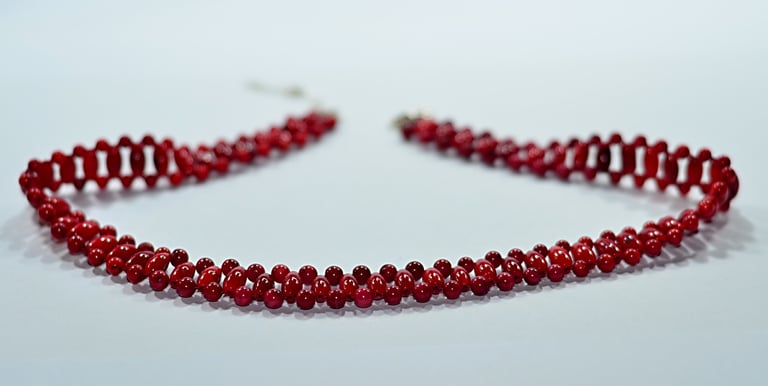 necklaces made from natural stones using handicraft methods