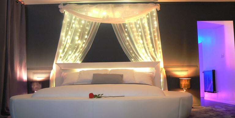 chambre de la love room dans le Morbihan (56) à coté de Quiberon