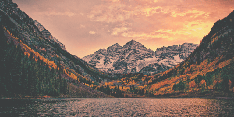 golden-woods-mountain-aspens