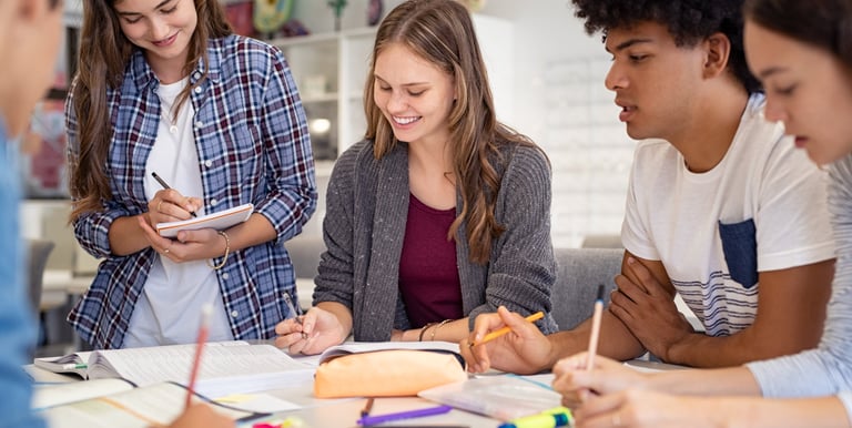 étudiants écrire plus vite pour les examens et être plus agréables à lire