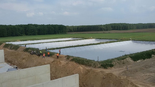 application des boules flottantes dans les bassins de fumier pour la réduction des émissions des gaz