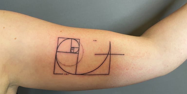 Fine line Handpoke Tattoo