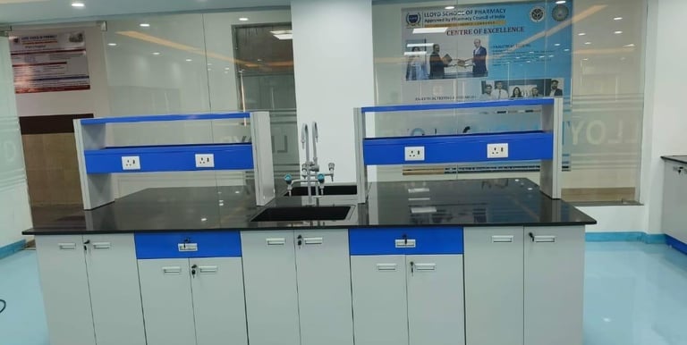 Stainless steel bench for hospital laboratory