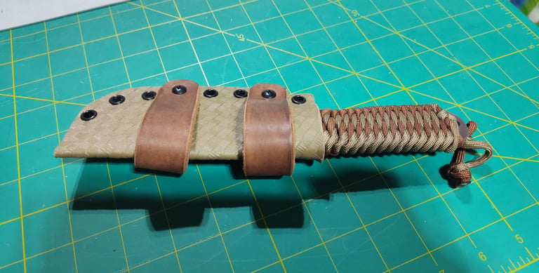 Paracord  knife