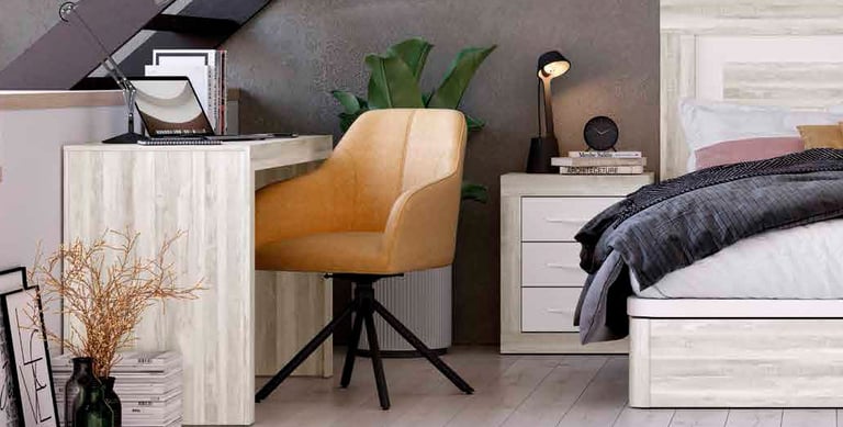 escritorios y sillas juveniles