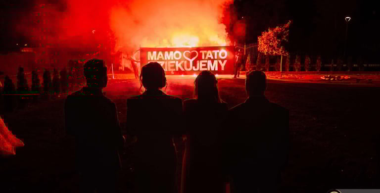 podziękowania dla rodziców nietypowe atrakcje pirotechnika mamo tato pirofolia