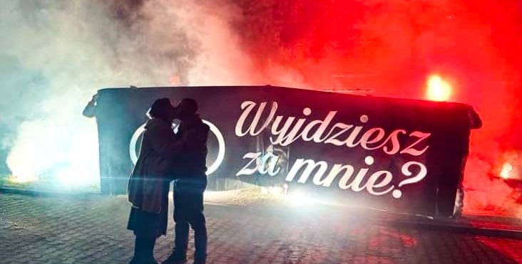 pirobaner wyjdziesz za mnie wyjątkowe zaręczyny z efektem świetlnym