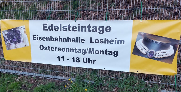 Ein Banner, der die Edelsteintage Losheim bewirbt