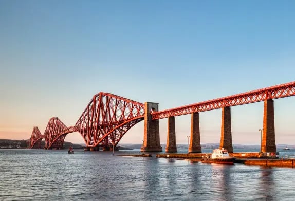 the forth rail bridge at south queensferry