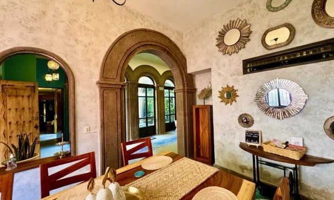 formal dining room in this vacation rental home in san miguel de allende