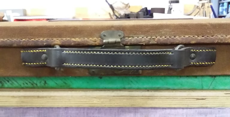 New leather handle and chapes