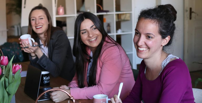 Femme en Suisse retrouvant confiance grâce au coaching