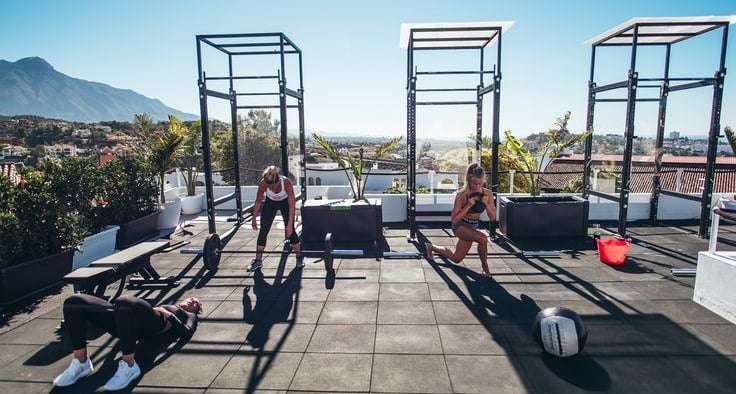 outdoor gym design for nature-based exercise