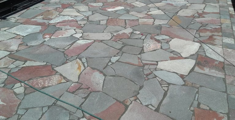 piso de laja de pórfido