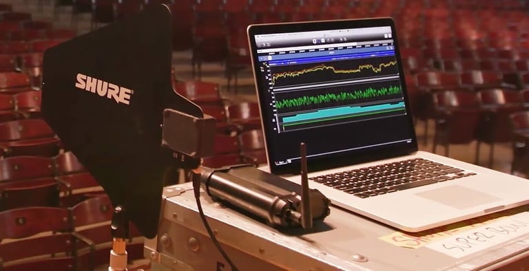 a laptop computer monitor and a laptop computer monitor