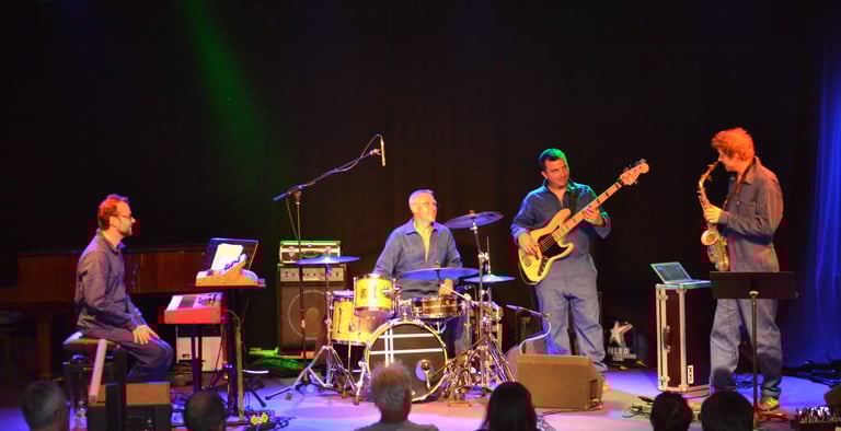 Wach4tet - Jazz/Rock