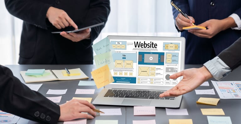 Lumerist büyüme ortağı ile ekibinizle uyumlu, net mesaj veren kurumsal web sitesi tasarımı.