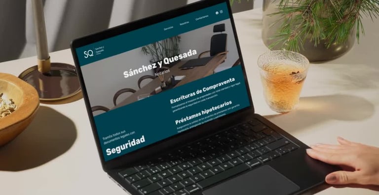 diseño web sanchez y quesada notarios