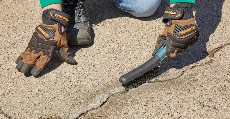 Prepping surface before crack repair
