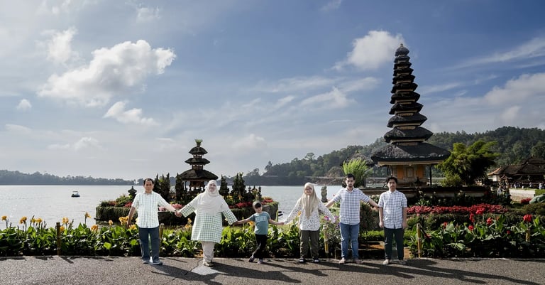 Scenic family photography session at Ulun Danu Bedugul Bali with mountain and lake atmosphere.