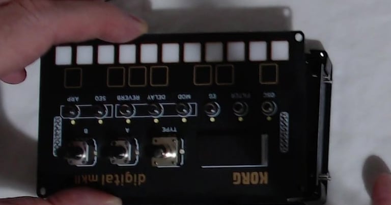 10 Korg NTS-1 MK2 Placing main boards