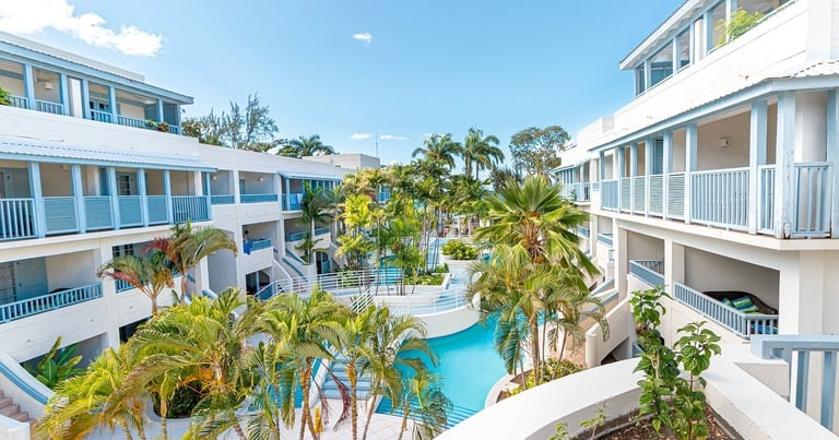 4⭐️ Savannah Beach Club