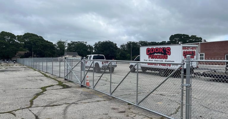 chainlink fence