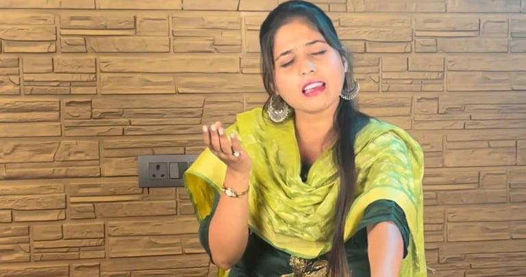 Musicwale's singing teacher teaching bollywood and indian classical singing