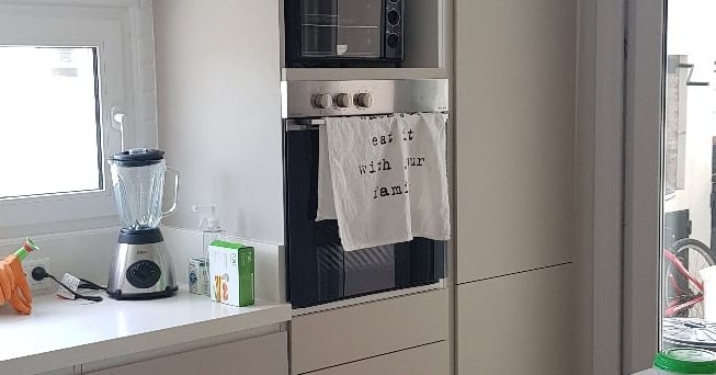 Diseño de cocina laqueado en terminacion satinado