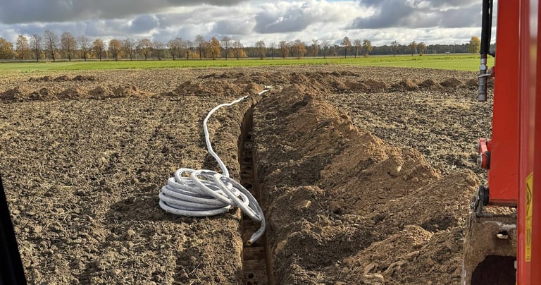 drenazo kasimas, drenazo irengimas, drenazas, transeja, drenazo vamzdziai su geotekstile