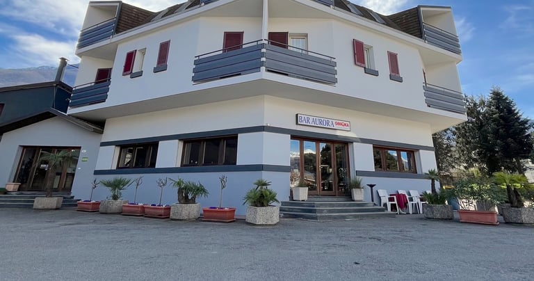 Ampio parcheggio dove lasciare i propri veicoli