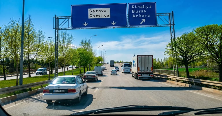 Antalya şehirler arası nakliye firmaları güvencesiyle Türkiye'nin 81 iline eşya taşıyan Atik Nakliye araçlarımız.