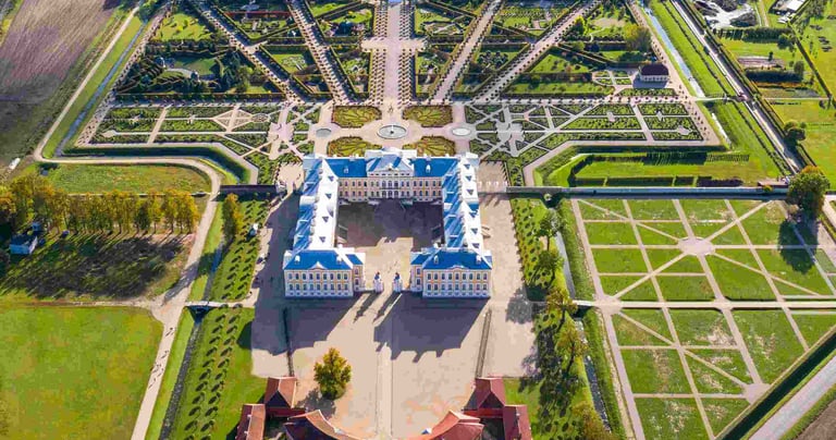Rundale Palace from Riga