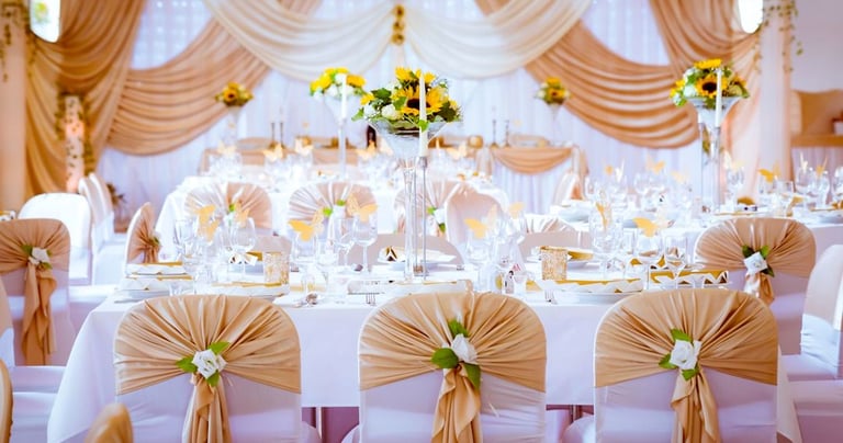 hochzeitsdekoration fuer hochzeit mit stilvoller tischdeko