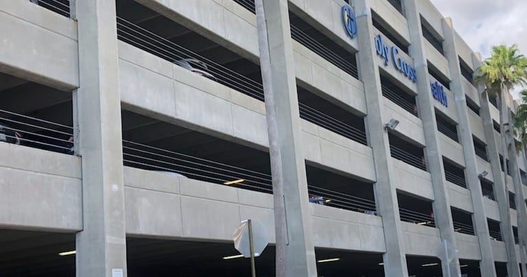 EXTERIOR FACADE CONCRETE PRESSURE CLEANING SERVICES