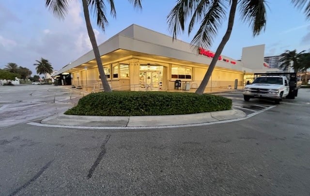 WALGREENS PRESSURE CLEANING SERVICES