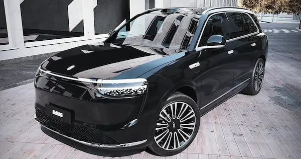 فيلم حماية الطلاء أسود لامع (Gloss Black PPF) بلمعان مرآة فائق