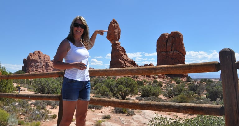 balance rock, Arches National Park, Utah, USA