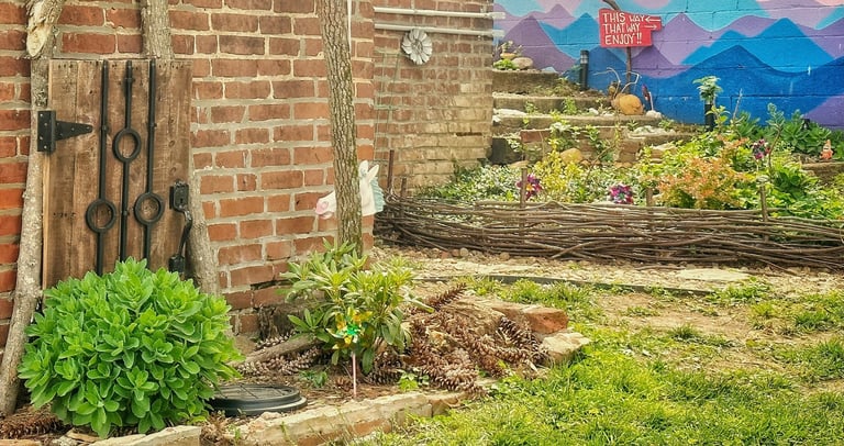 backyard garden 2123 Rivermont
