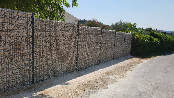 Clôture en gabion à Uzès