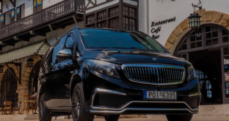 Rhodos Flughafen Transfer mit schwarzer Mercedes-Benz V-Klasse von GES Travel Agency