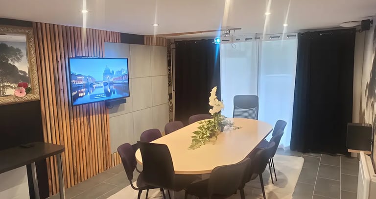 Salle de réunion moderne & Gîte de standing à la Ferrière Vendée - Vendée Locations