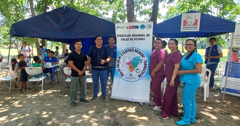 Healthcare professionals at a regional Ucayali health fair at Centro Recreacional Mokanranko