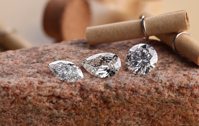 Ręcznie robiona biżuteria – pracownia jubilerska Say Diamonds