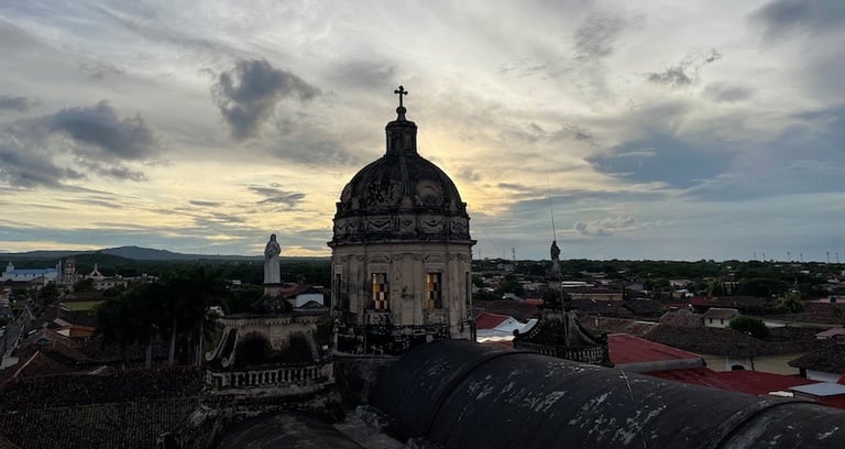 Nicaragua Granada Iglesia La Merced Reisen Umweltfreundeundlich