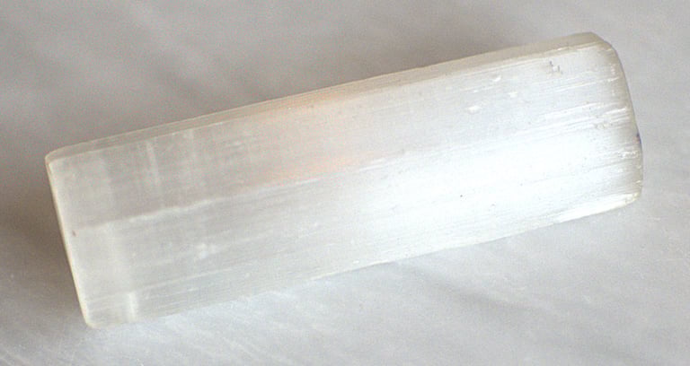 Selenite chunk