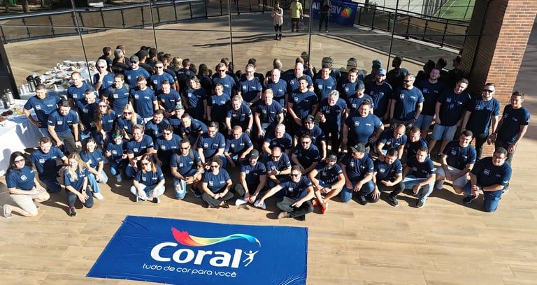 Registro de equipe de empresa com foto aérea